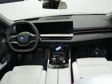 BMW Série 5 530e — photo 5