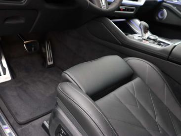 BMW XM High Executive 50e — photo 14