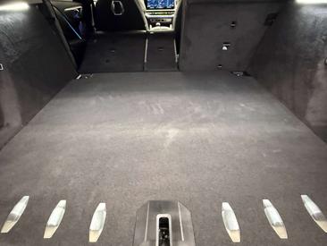 BMW XM — photo 6