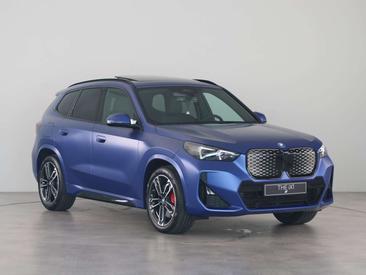 BMW IX1 EDrive20 — photo 2
