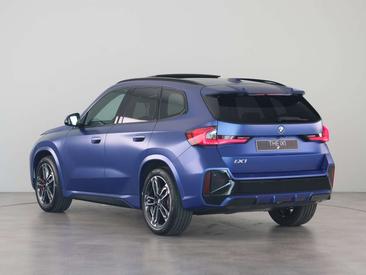 BMW IX1 EDrive20 — photo 7