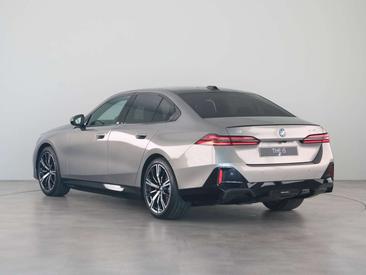 BMW I5 EDrive40 — photo 7