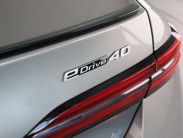 BMW I5 EDrive40 — photo 9