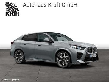 BMW IX2 M Sport EDrive20 — photo 8