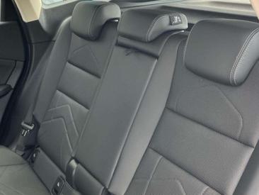 BMW IX1 Black EDrive20 — photo 9