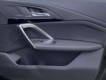 BMW IX1 Black EDrive20 — photo 15