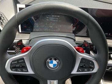 BMW XM 50e — photo 16