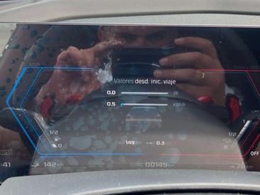 BMW XM 50e — photo 18