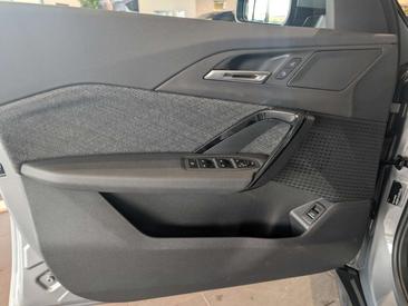 BMW X2 SDrive20d — photo 9