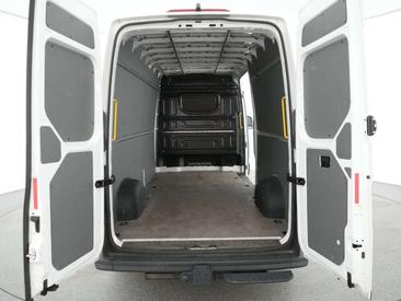 Volkswagen Crafter — photo 5