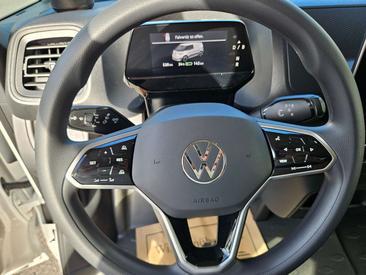 Volkswagen ID. Buzz 4Motion Pro — photo 8