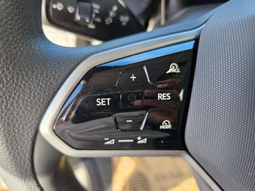 Volkswagen ID. Buzz 4Motion Pro — photo 9