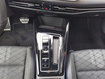 Volkswagen Golf R-Line — photo 8