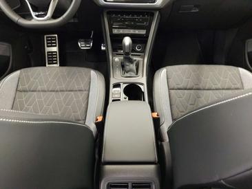 Volkswagen Touran TDI — photo 11