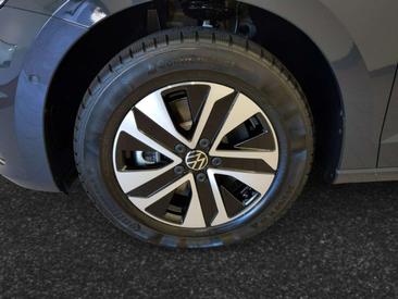 Volkswagen Touran TDI — photo 7