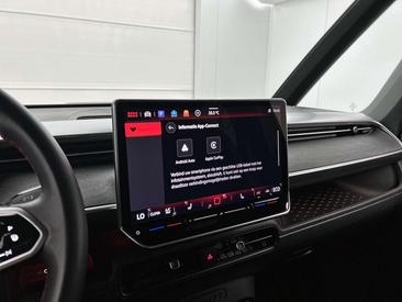 Volkswagen ID. Buzz GTX 4Motion — photo 13