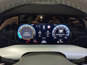 Volkswagen Golf Variant TDI — photo 12