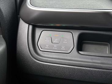 Volkswagen ID. Buzz GTX 4Motion — photo 17