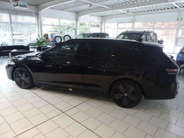 Volkswagen Passat 4Motion R-Line — photo 3