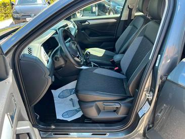 Volkswagen T-Roc TSI Life — photo 14