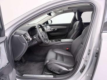 Volvo V90 T8 Recharge — photo 11