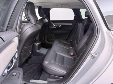 Volvo V90 T8 Recharge — photo 14