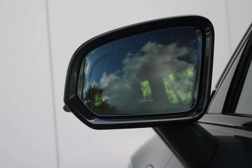 Volvo V60 T8 Recharge Plus — photo 12