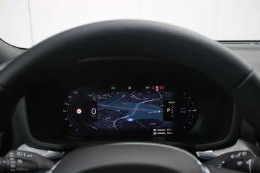 Volvo V60 T8 Recharge Plus — photo 14