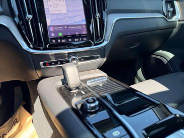 Volvo V60 T6 Plus — photo 11