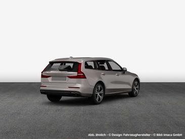 Volvo V60 B4 Plus — photo 2