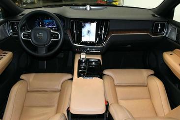 Volvo V60 T6 — photo 12