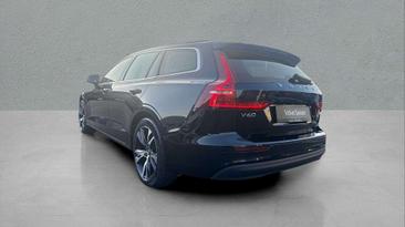 Volvo V60 B4 Core — photo 2