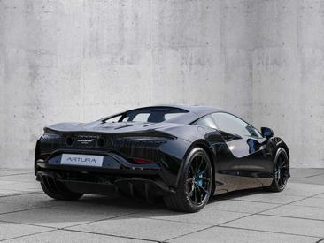 McLaren Artura — photo 3