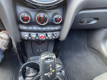 Mini Cabrio John Cooper Works — photo 14