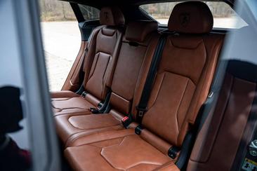 Lamborghini Urus S — photo 13