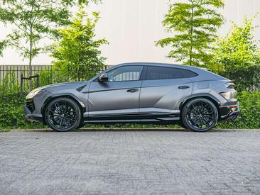 Lamborghini Urus SE — photo 3