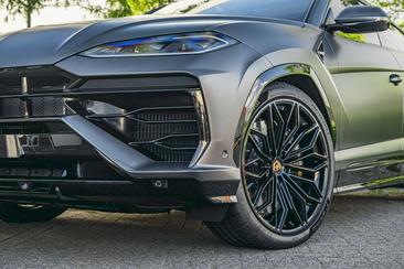 Lamborghini Urus SE — photo 7