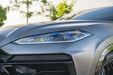 Lamborghini Urus SE — photo 8
