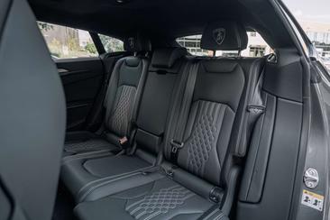Lamborghini Urus SE — photo 18