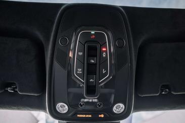Lamborghini Urus SE — photo 20