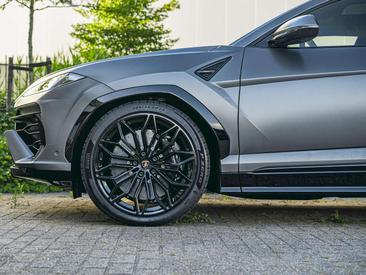 Lamborghini Urus SE — photo 25