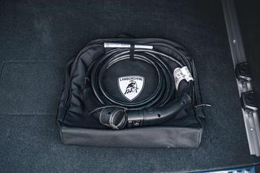 Lamborghini Urus SE — photo 35