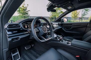 Lamborghini Urus SE — photo 40