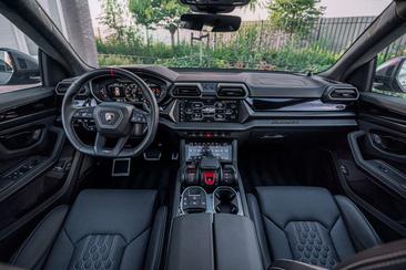 Lamborghini Urus SE — photo 42