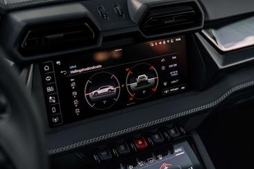 Lamborghini Urus SE — photo 47