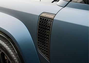 Land Rover Defender 110 4.4 P635 Octa Sargasso Blue Satin - Carbon Bleu — photo 15