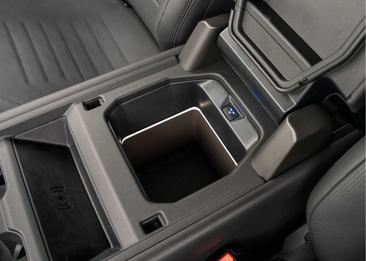 Land Rover Defender 110 4.4 P635 Octa Sargasso Blue Satin - Carbon Bleu — photo 35