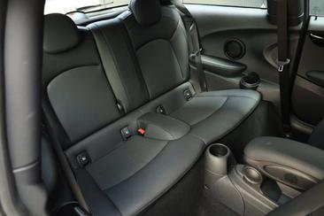 Mini Electric Cooper SE — photo 10