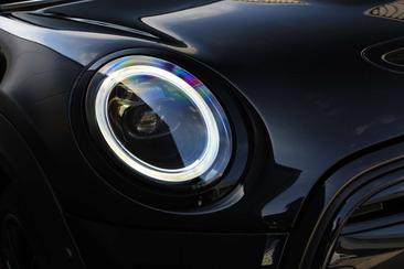 Mini Electric Cooper SE — photo 15