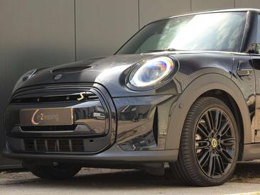 Mini Electric Cooper SE — photo 20